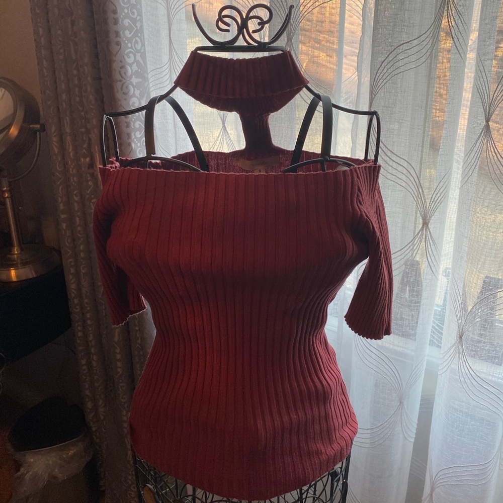 pink crop top w/ built in choker